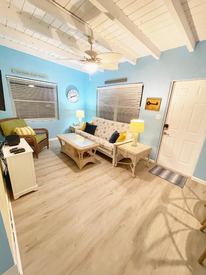 Cozy Canaveral Cottages Кейп Канаверал Екстериор снимка