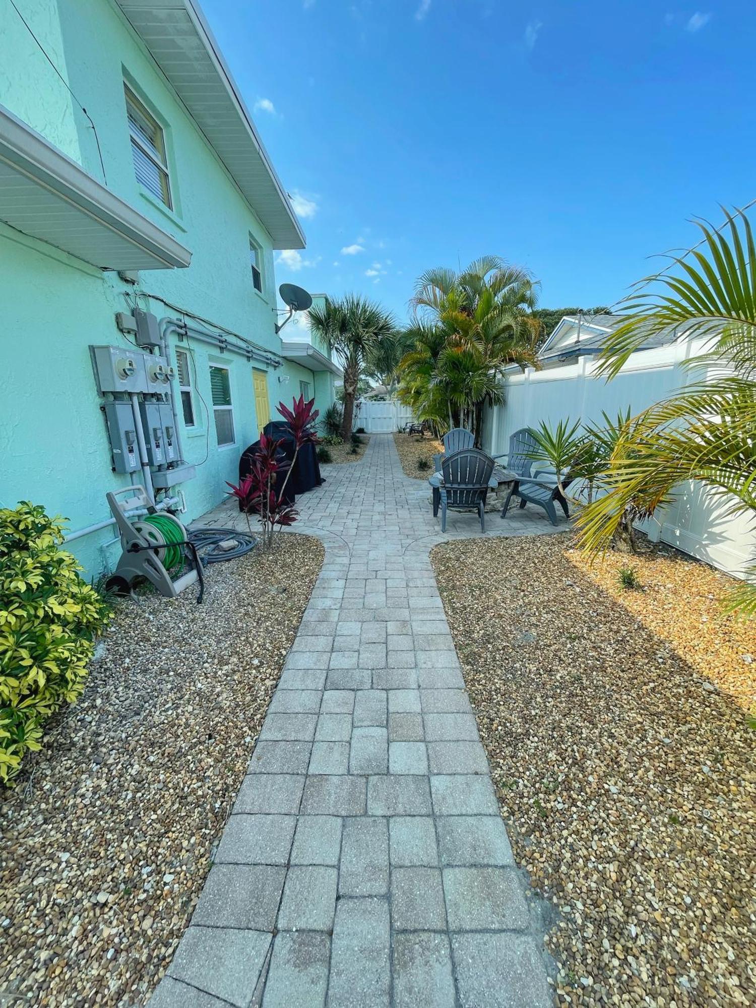 Cozy Canaveral Cottages Кейп Канаверал Екстериор снимка